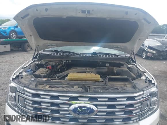 ✅ 2019 Ford Expedition Limited • VIN: 1FMJU1KT8KEA84883 • Лот: 42187759. Опубликован ранее на IAAI с пробегом 85 744 миль. Бесплатный доступ к архиву аукционных продаж из США и подробный отчёт об истории автомобиля на DreamBid. Изображение 10.