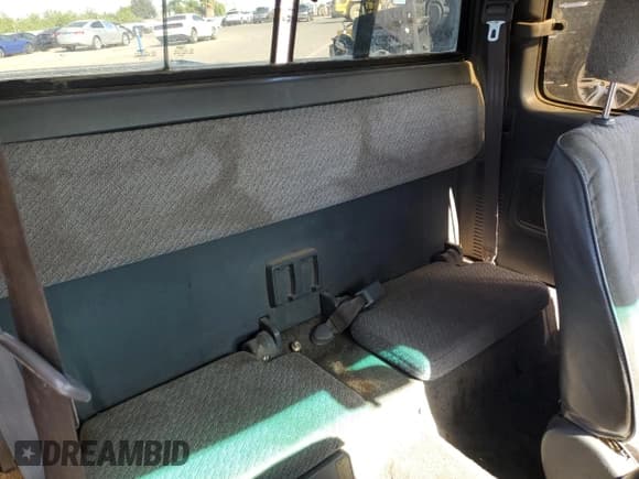 ✅ 1997 Toyota Tacoma • VIN: 4TAVL52N8VZ228250 • Lot: 81762565. Wystawiony na Copart z przebiegiem 238 312 mil. Bezpłatny archiwum sprzedaży aukcyjnych z USA i szczegółowy raport historii pojazdu na DreamBid. Zdjęcie 10.