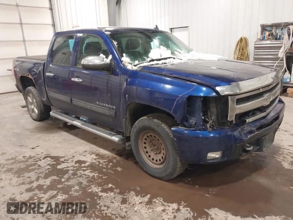✅ 2010 Chevrolet Silverado 1500 LTZ • VIN: 3GCRKTE37AG223977 • Lot: 43657845. Wystawiony na IAAI z przebiegiem 196 697 mil. Bezpłatny archiwum sprzedaży aukcyjnych z USA i szczegółowy raport historii pojazdu na DreamBid. Zdjęcie 1.