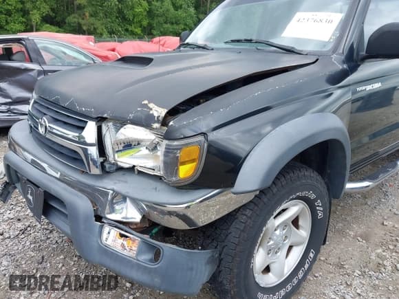 ✅ 2002 Toyota Tacoma • VIN: 5TEWN72N72Z058610 • Lot: 42376830. Wystawiony na IAAI z przebiegiem 210 929 mil. Bezpłatny archiwum sprzedaży aukcyjnych z USA i szczegółowy raport historii pojazdu na DreamBid. Zdjęcie 17.