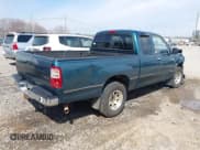 ✅ 1998 Toyota T100 DX • VIN: JT4TN12D0W0039636 • Lot: 41797008. Wystawiony na IAAI z przebiegiem 244 418 mil. Bezpłatny archiwum sprzedaży aukcyjnych z USA i szczegółowy raport historii pojazdu na DreamBid. Zdjęcie 4.