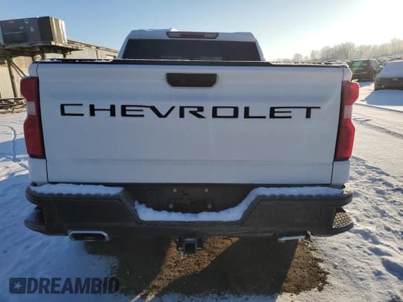 ✅ 2022 Chevrolet Silverado 1500 LT Trail Boss • VIN: 1GCPYFEL7NZ167567 • Lot: 44303105. Wystawiony na Copart z przebiegiem 23 992 mil. Bezpłatny archiwum sprzedaży aukcyjnych z USA i szczegółowy raport historii pojazdu na DreamBid. Zdjęcie 6.