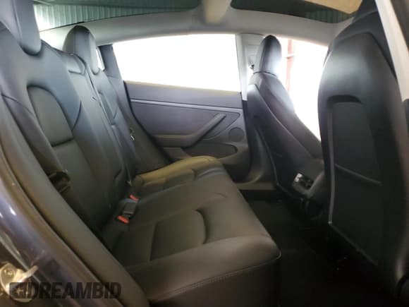 ✅ 2022 Tesla Model 3 Long Range • VIN: 5YJ3E1EB4NF176427 • Lot: 58446265. Wystawiony na Copart z przebiegiem 24 524 mil. Bezpłatny archiwum sprzedaży aukcyjnych z USA i szczegółowy raport historii pojazdu na DreamBid. Zdjęcie 10.