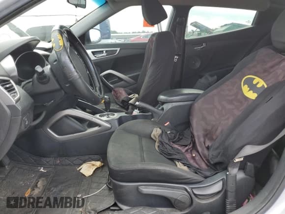 ✅ 2017 Hyundai Veloster • VIN: KMHTC6AD0HU304907 • Lot: 76679584. Wystawiony na Copart z przebiegiem Nie podano. Bezpłatny archiwum sprzedaży aukcyjnych z USA i szczegółowy raport historii pojazdu na DreamBid. Zdjęcie 7.