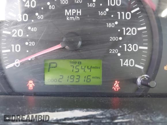 ✅ 2004 Kia Spectra LX • VIN: KNAFE122145036611 • Lot: 42490340. Wystawiony na IAAI z przebiegiem 219 316 mil. Bezpłatny archiwum sprzedaży aukcyjnych z USA i szczegółowy raport historii pojazdu na DreamBid. Zdjęcie 7.