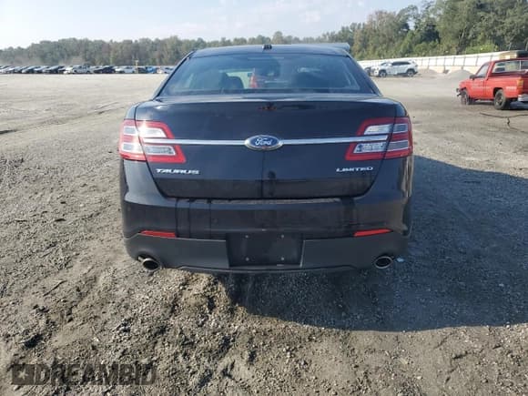 ✅ 2018 Ford Taurus Limited • VIN: 1FAHP2F80JG134934 • Lot: 80687425. Listed on Copart with 141,497 mi. Free auction sales archive from the USA and detailed vehicle history report at DreamBid. Image 6.