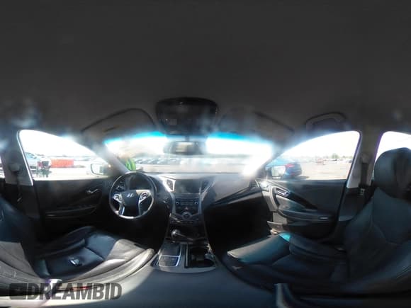 ✅ 2016 Hyundai Azera • VIN: KMHFG4JG2GA506860 • Lot: 42552480. Wystawiony na IAAI z przebiegiem 53 012 mil. Bezpłatny archiwum sprzedaży aukcyjnych z USA i szczegółowy raport historii pojazdu na DreamBid. Zdjęcie 18.