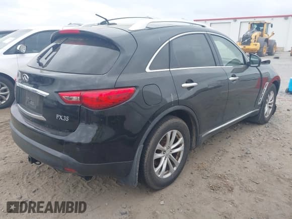 ✅ 2012 Infiniti FX • VIN: JN8AS1MU0CM120254 • Lot: 41955286. Wystawiony na IAAI z przebiegiem 171 313 mil. Bezpłatny archiwum sprzedaży aukcyjnych z USA i szczegółowy raport historii pojazdu na DreamBid. Zdjęcie 4.