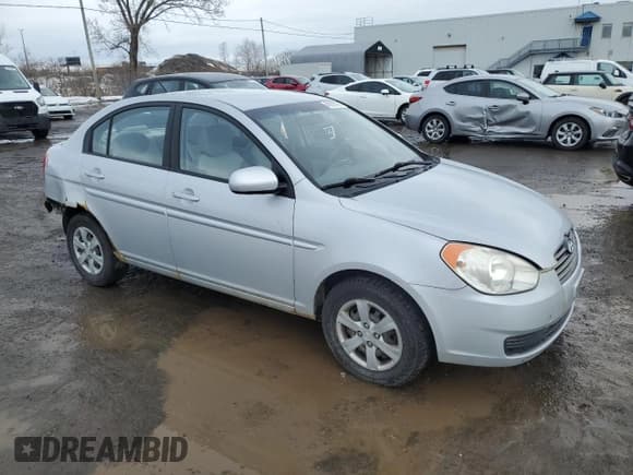 ✅ 2010 Hyundai Accent GL • VIN: KMHCN4BC0AU401826 • Лот: 45659195. Опубликован ранее на Copart с пробегом 168 392 миль. Бесплатный доступ к архиву аукционных продаж из США и подробный отчёт об истории автомобиля на DreamBid. Изображение 4.