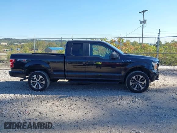 ✅ 2019 Ford F-150 XL • VIN: 1FTEX1EP7KKF12326 • Lot: 43367027. Wystawiony na IAAI z przebiegiem 84 910 mil. Bezpłatny archiwum sprzedaży aukcyjnych z USA i szczegółowy raport historii pojazdu na DreamBid. Zdjęcie 13.