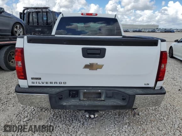 ✅ 2011 Chevrolet Silverado 1500 LS • VIN: 3GCPCREA8BG309886 • Lot: 69383774. Listed on Copart with Not provided. Free auction sales archive from the USA and detailed vehicle history report at DreamBid. Image 6.
