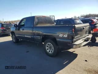✅ 2005 Chevrolet Silverado 1500 • VIN: 1GCEK19V45E290967 • Лот: 79959084. Опубликован ранее на Copart с пробегом 359 729 миль. Бесплатный доступ к архиву аукционных продаж из США и подробный отчёт об истории автомобиля на DreamBid. Изображение 2.