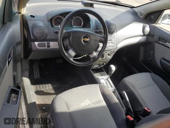 ✅ 2010 Chevrolet Aveo 1LT • VIN: KL1TD6DE6AB090892 • Лот: 46935725. Опубликован ранее на Copart с пробегом 82 632 миль. Бесплатный доступ к архиву аукционных продаж из США и подробный отчёт об истории автомобиля на DreamBid. Изображение 8.