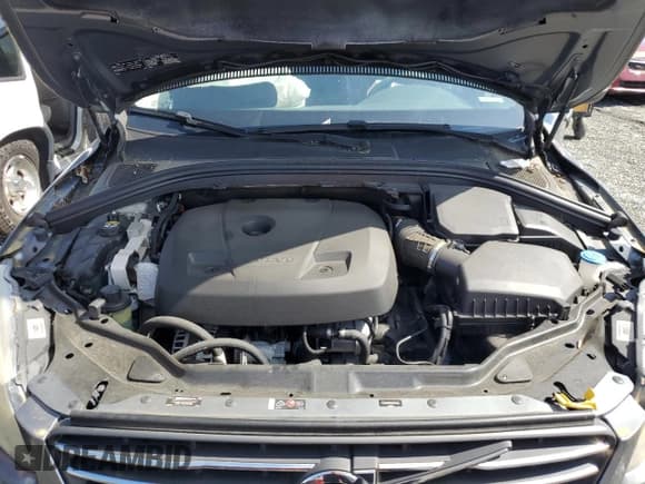 ✅ 2017 Volvo XC60 Dynamic • VIN: YV449MRR6H2002302 • Лот: 52805655. Опубликован ранее на Copart с пробегом 36 579 миль. Бесплатный доступ к архиву аукционных продаж из США и подробный отчёт об истории автомобиля на DreamBid. Изображение 13.