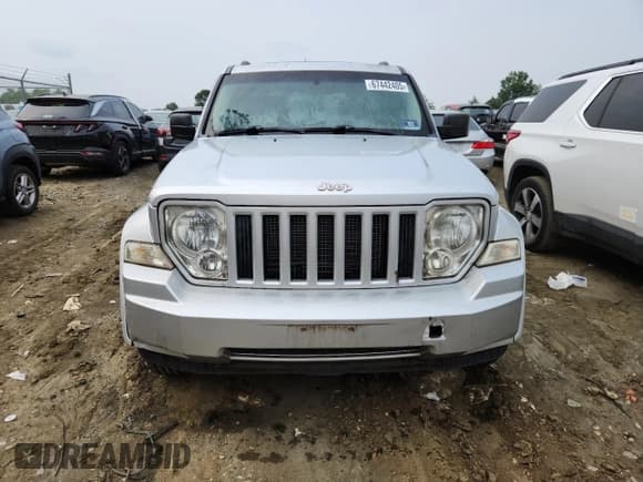 ✅ 2009 Jeep Liberty Rocky Mountain • VIN: 1J8GN28KX9W522624 • Лот: 67442405. Опубликован ранее на Copart с пробегом 117 940 миль. Бесплатный доступ к архиву аукционных продаж из США и подробный отчёт об истории автомобиля на DreamBid. Изображение 5.