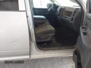 ✅ 2009 Dodge 1500 ST • VIN: 1D3HB18P09S732349 • Lot: 43079416. Wystawiony na IAAI z przebiegiem 376 507 mil. Bezpłatny archiwum sprzedaży aukcyjnych z USA i szczegółowy raport historii pojazdu na DreamBid. Zdjęcie 5.