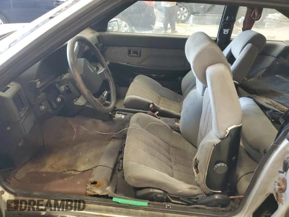 ✅ 1985 Toyota Supra • VIN: JT2MA67L0F0158194 • Лот: 67449635. Опубликован ранее на Copart с пробегом 179 160 миль. Бесплатный доступ к архиву аукционных продаж из США и подробный отчёт об истории автомобиля на DreamBid. Изображение 10.