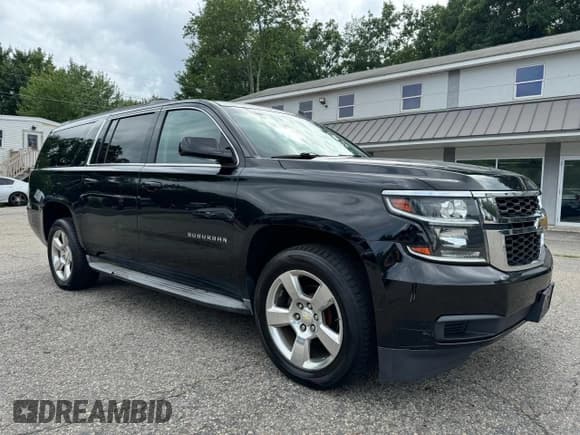 ✅ 2015 Chevrolet Suburban LT • VIN: 1GNSKJKC0FR179233 • Lot: 83858054. Wystawiony na Copart z przebiegiem 163 642 mil. Bezpłatny archiwum sprzedaży aukcyjnych z USA i szczegółowy raport historii pojazdu na DreamBid. Zdjęcie 1.