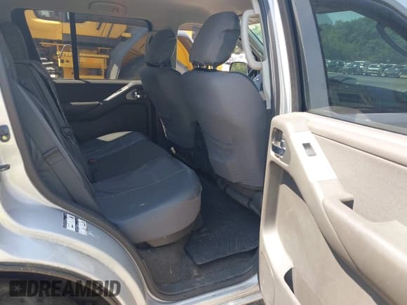 ✅ 2012 Nissan Pathfinder Silver Edition • VIN: 5N1AR1NB9CC608818 • Lot: 42863584. Listed on IAAI with 139,331 mi. Free auction sales archive from the USA and detailed vehicle history report at DreamBid. Image 8.