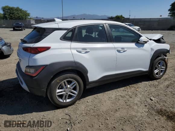 2023 Hyundai Kona SE with VIN KM8K22AB3PU057015, listed as a Copart auction lot 81953795 with 6,186 mi miles and Salvage title. Bid and sale history available at DreamBid. Image 3.