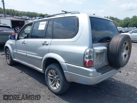 ✅ 2005 Suzuki XL7 LX • VIN: JS3TX92V654100059 • Lot: 42985604. Listed on IAAI with 220,000 mi. Free auction sales archive from the USA and detailed vehicle history report at DreamBid. Image 3.