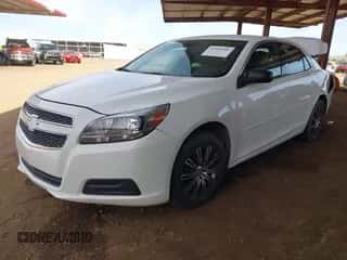 2013 Chevrolet Malibu LS z VIN 1G11B5SA8DF143372, wystawiony jako IAAI lot #43250501 z przebiegiem 249 820 mil mil oraz . Historia ofert i sprzedaży dostępna na DreamBid. Obrazek 2.