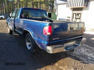 ✅ 2001 Chevrolet S-10 LS • VIN: 1GCCS19W718185056 • Лот: 41268346. Опубликован ранее на IAAI с пробегом 158 052 миль. Бесплатный доступ к архиву аукционных продаж из США и подробный отчёт об истории автомобиля на DreamBid. Изображение 3.