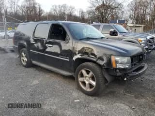 ✅ 2011 Chevrolet Suburban LTZ • VIN: 1GNSKKE37BR278756 • Lot: 81232904. Wystawiony na Copart z przebiegiem 234 444 mil. Bezpłatny archiwum sprzedaży aukcyjnych z USA i szczegółowy raport historii pojazdu na DreamBid. Zdjęcie 4.