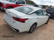 ✅ 2024 Nissan Altima SV • VIN: 1N4BL4DW2RN405689 • Lot: 43276207. Listed on IAAI with 1,948 mi. Free auction sales archive from the USA and detailed vehicle history report at DreamBid. Image 4.