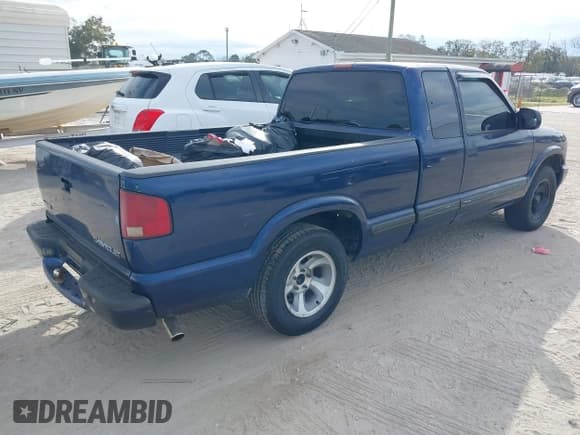 ✅ 2001 Chevrolet S-10 • VIN: 1GCCS195918111564 • Лот: 41360686. Опубликован ранее на IAAI с пробегом Не указан. Бесплатный доступ к архиву аукционных продаж из США и подробный отчёт об истории автомобиля на DreamBid. Изображение 4.
