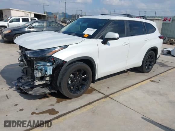 ✅ 2023 Toyota Highlander L • VIN: 5TDKDRAH7PS503571 • Lot: 43489134. Listed on IAAI with 41,530 mi. Free auction sales archive from the USA and detailed vehicle history report at DreamBid. Image 2.