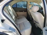 ✅ 2002 Lincoln LS w/Base Pkg • VIN: 1LNHM86S22Y677940 • Lot: 88481285. Wystawiony na Copart z przebiegiem 115 782 mil. Bezpłatny archiwum sprzedaży aukcyjnych z USA i szczegółowy raport historii pojazdu na DreamBid. Zdjęcie 10.