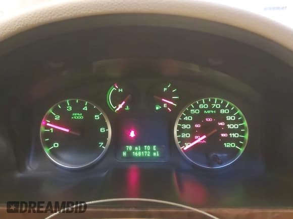 ✅ 2006 Ford Five Hundred SEL • VIN: 1FAFP24126G185999 • Lot: 41689066. Wystawiony na IAAI z przebiegiem 168 172 mil. Bezpłatny archiwum sprzedaży aukcyjnych z USA i szczegółowy raport historii pojazdu na DreamBid. Zdjęcie 7.