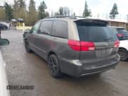 ✅ 2005 Toyota Sienna XLE Limited • VIN: 5TDBA22C85S029971 • Lot: 43881544. Listed on IAAI with 233,178 mi. Free auction sales archive from the USA and detailed vehicle history report at DreamBid. Image 3.