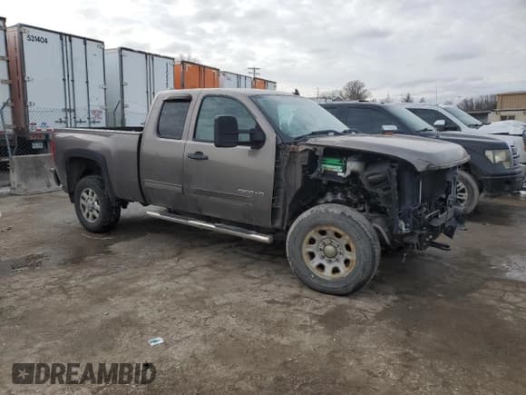 ✅ 2012 Chevrolet Silverado 2500HD LT • VIN: 1GC2KXCG9CZ243133 • Lot: 89163325. Wystawiony na Copart z przebiegiem 217 644 mil. Bezpłatny archiwum sprzedaży aukcyjnych z USA i szczegółowy raport historii pojazdu na DreamBid. Zdjęcie 4.