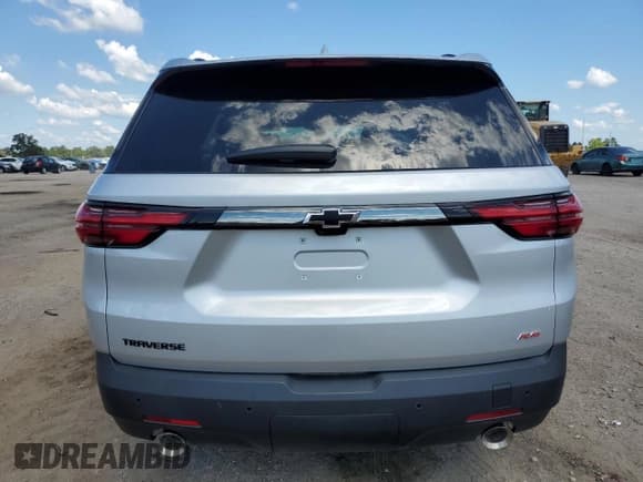 ✅ 2022 Chevrolet Traverse RS • VIN: 1GNERJKW0NJ101955 • Lot: 72691834. Wystawiony na Copart z przebiegiem Nie podano. Bezpłatny archiwum sprzedaży aukcyjnych z USA i szczegółowy raport historii pojazdu na DreamBid. Zdjęcie 6.