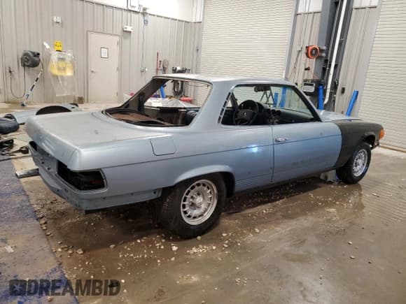 ✅ 1976 Mercedes-Benz SLC • VIN: 10702412013964 • Lot: 90460335. Listed on Copart with 84,495 mi. Free auction sales archive from the USA and detailed vehicle history report at DreamBid. Image 3.