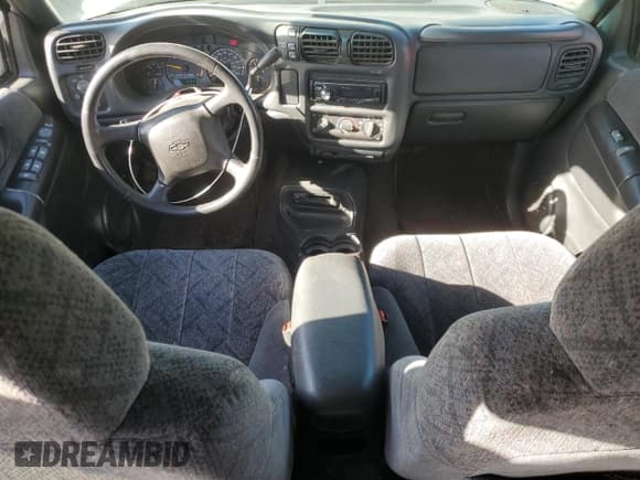 ✅ 2001 Chevrolet S-10 LS • VIN: 1GCDT13W71K163779 • Лот: 84671244. Опубликован ранее на Copart с пробегом 102 453 миль. Бесплатный доступ к архиву аукционных продаж из США и подробный отчёт об истории автомобиля на DreamBid. Изображение 8.