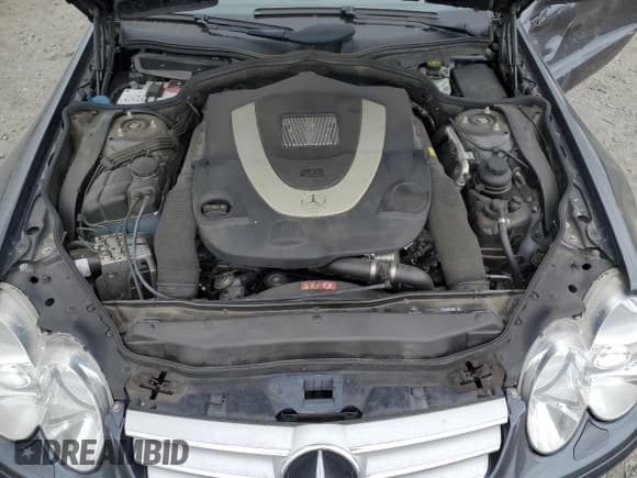 ✅ 2008 Mercedes-Benz SL 550 • VIN: WDBSK71FX8F141468 • Лот: 61036285. Опубликован ранее на Copart с пробегом 109 698 миль. Бесплатный доступ к архиву аукционных продаж из США и подробный отчёт об истории автомобиля на DreamBid. Изображение 11.