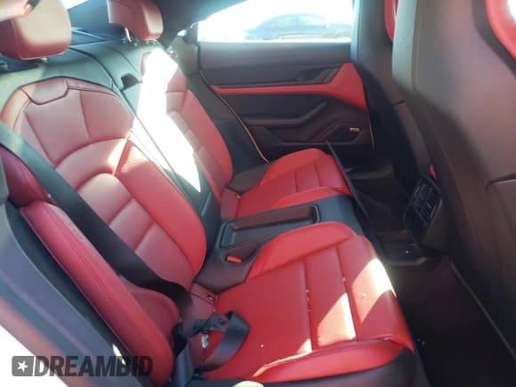 ✅ 2022 Porsche Taycan 4S • VIN: WP0AB2Y14NSA44380 • Lot: 68717622. Listed on Copart with Not provided. Free auction sales archive from the USA and detailed vehicle history report at DreamBid. Image 10.