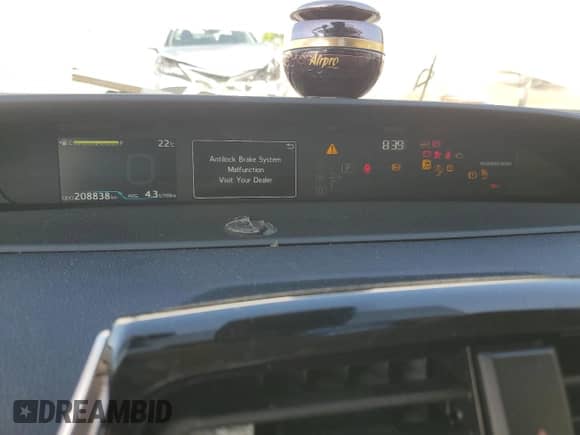 2022 Toyota Prius XLE z VIN JTDL9MFU5N3036910, wystawiony jako Copart lot #64780915 z przebiegiem 208 838 mil mil oraz Szkoda całkowita • Salvage title. Historia ofert i sprzedaży dostępna na DreamBid. Obrazek 9.