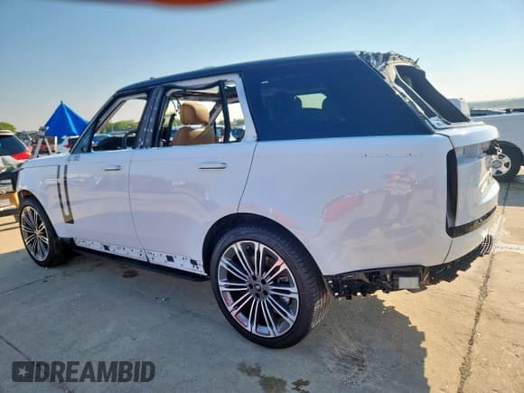 ✅ 2024 Land Rover Range Rover SE • VIN: SALKP9E98RA230644 • Лот: 70317695. Опубликован ранее на Copart с пробегом 17 106 миль. Бесплатный доступ к архиву аукционных продаж из США и подробный отчёт об истории автомобиля на DreamBid. Изображение 2.