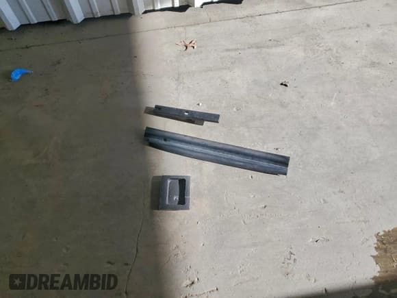 ✅ 2015 Chrysler Town & Country Touring • VIN: 2C4RC1BG6FR574065 • Lot: 94503615. Wystawiony na Copart z przebiegiem 129 706 mil. Bezpłatny archiwum sprzedaży aukcyjnych z USA i szczegółowy raport historii pojazdu na DreamBid. Zdjęcie 13.