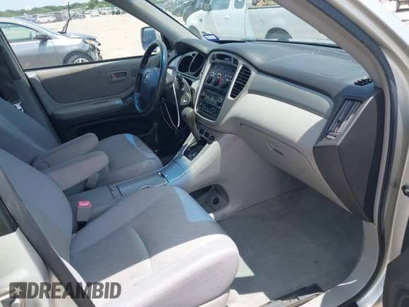 2006 Toyota Highlander с VIN JTEGD21A560141009, выставлен на аукционе IAAI как лот 42484642 с пробегом 172 254 миль миль и . История ставок и продаж доступна на DreamBid. Изображение 5.