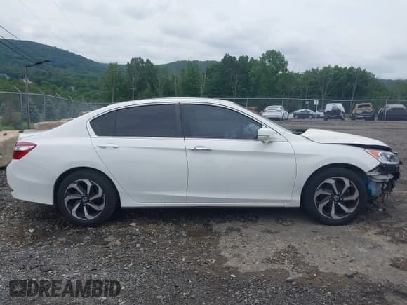 ✅ 2017 Honda Accord EX-L • VIN: 1HGCR2F87HA034102 • Lot: 42639904. Wystawiony na IAAI z przebiegiem 71 878 mil. Bezpłatny archiwum sprzedaży aukcyjnych z USA i szczegółowy raport historii pojazdu na DreamBid. Zdjęcie 14.