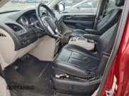 ✅ 2014 Chrysler Town & Country Touring • VIN: 2C4RC1BG2ER441205 • Lot: 94234155. Wystawiony na Copart z przebiegiem 131 806 mil. Bezpłatny archiwum sprzedaży aukcyjnych z USA i szczegółowy raport historii pojazdu na DreamBid. Zdjęcie 7.