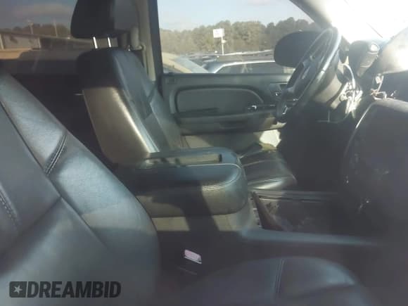 ✅ 2007 Chevrolet Avalanche 1LT • VIN: 3GNFK12377G253234 • Lot: 42930147. Listed on IAAI with 226,173 mi. Free auction sales archive from the USA and detailed vehicle history report at DreamBid. Image 5.