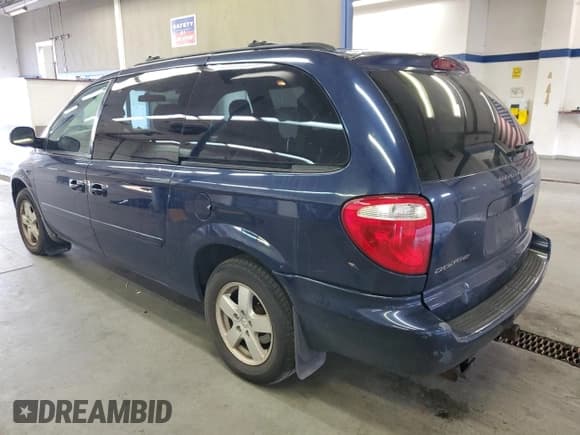 ✅ 2005 Dodge Caravan SXT • VIN: 2D4GP44L45R404697 • Лот: 90909455. Опубликован ранее на Copart с пробегом 147 702 миль. Бесплатный доступ к архиву аукционных продаж из США и подробный отчёт об истории автомобиля на DreamBid. Изображение 2.