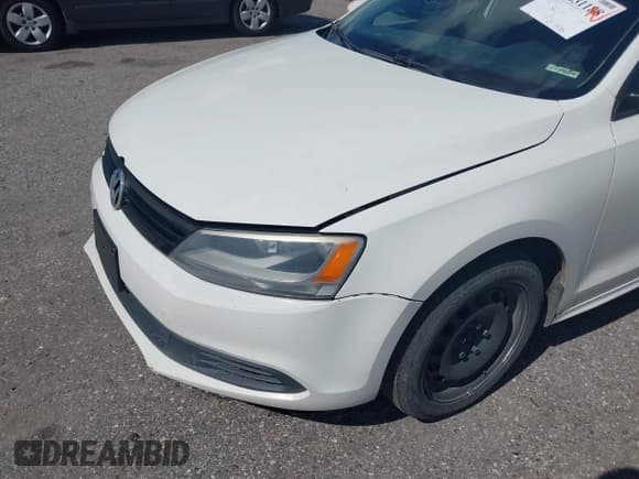 ✅ 2012 Volkswagen Jetta SE • VIN: 3VWDP7AJ9CM129415 • Lot: 43431188. Wystawiony na IAAI z przebiegiem 287 905 mil. Bezpłatny archiwum sprzedaży aukcyjnych z USA i szczegółowy raport historii pojazdu na DreamBid. Zdjęcie 6.