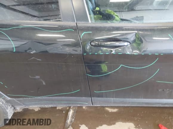 ✅ 2016 Jeep Cherokee Limited • VIN: 1C4PJMDB9GW344884 • Lot: 41348741. Wystawiony na IAAI z przebiegiem 130 835 mil. Bezpłatny archiwum sprzedaży aukcyjnych z USA i szczegółowy raport historii pojazdu na DreamBid. Zdjęcie 6.